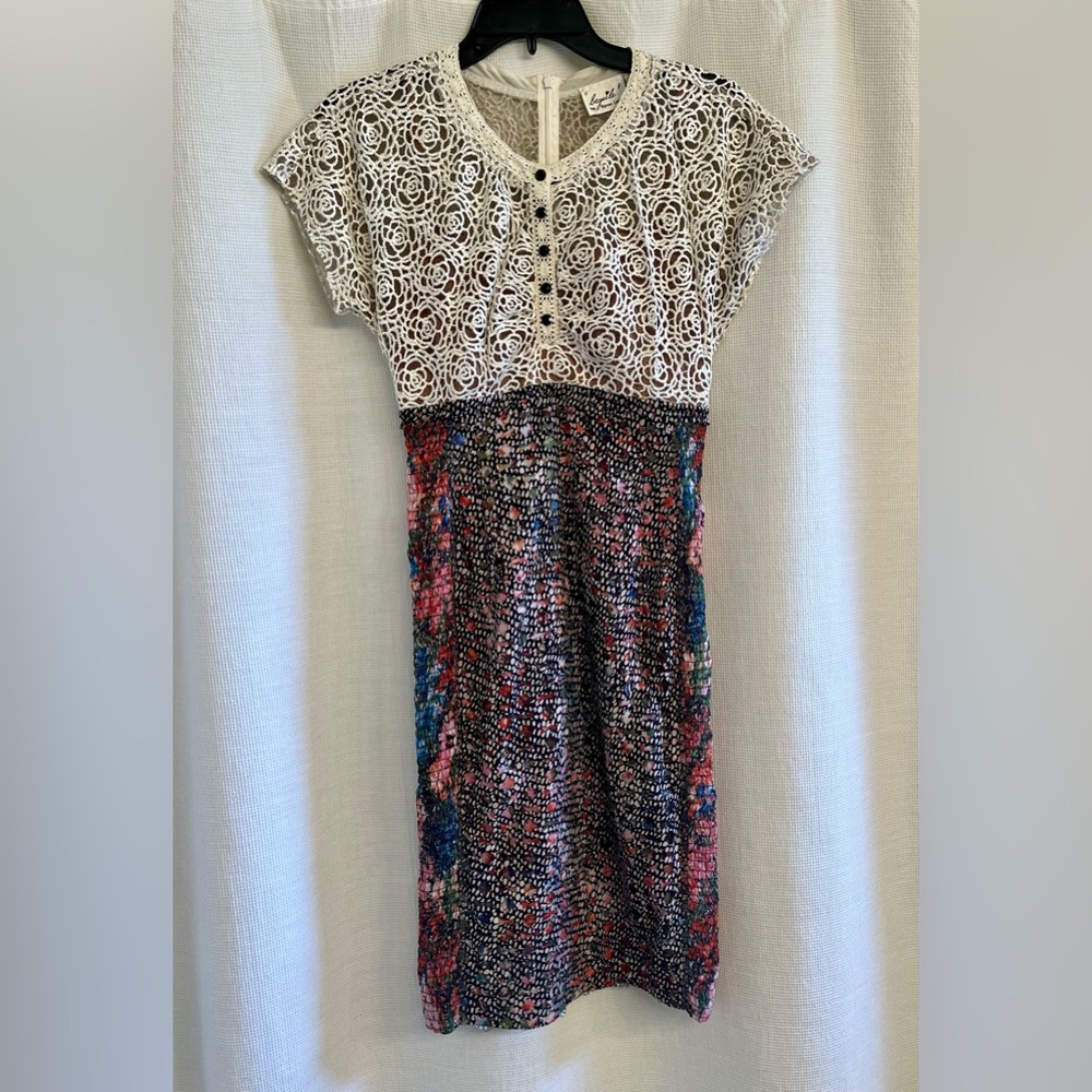 Byron Lars Sheath Lace Slimming Designer Dress size 2 Regular